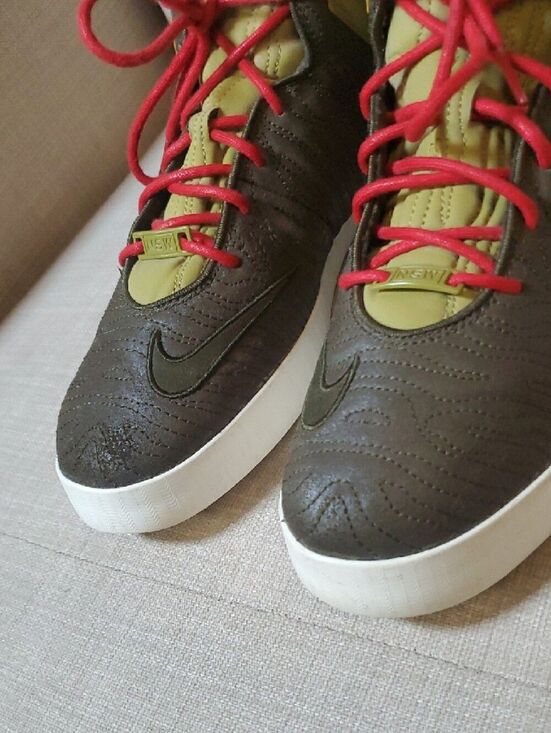 Nike Olive Green and White Shoe Label Interior 10.5 main image 6